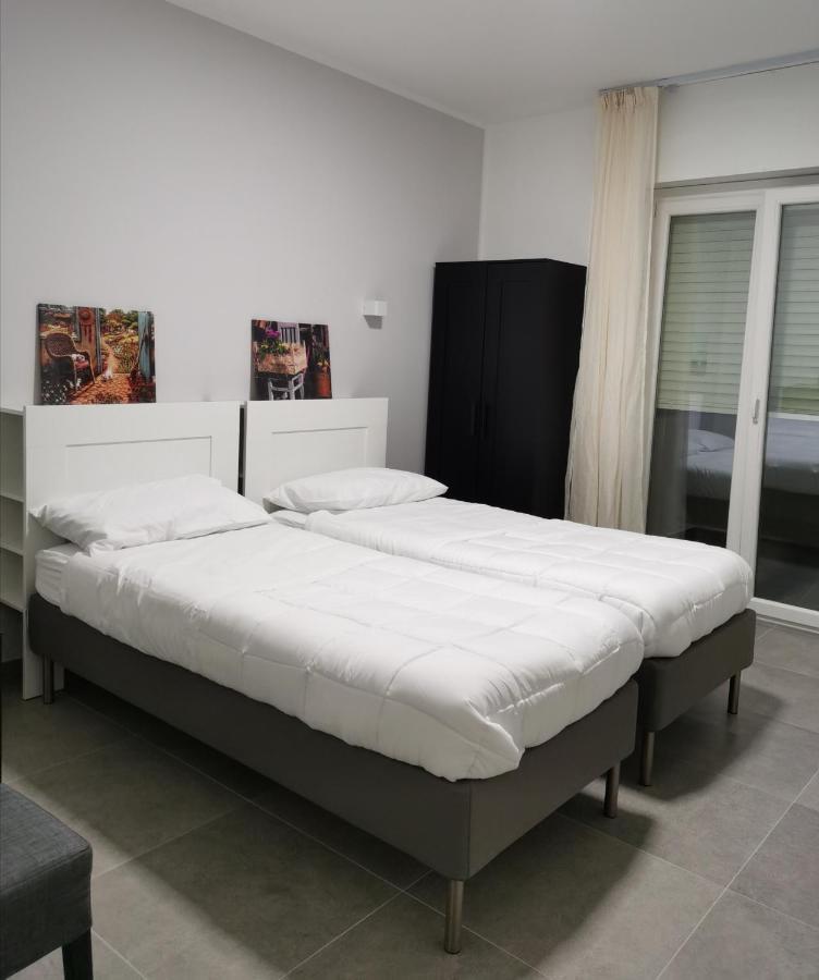 Twin Room with Private Bathroom